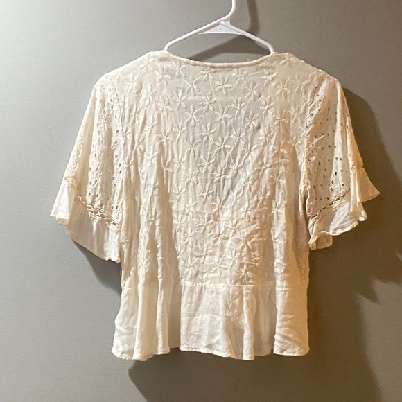 American Eagle cream tie front top - Picture 8 of 8